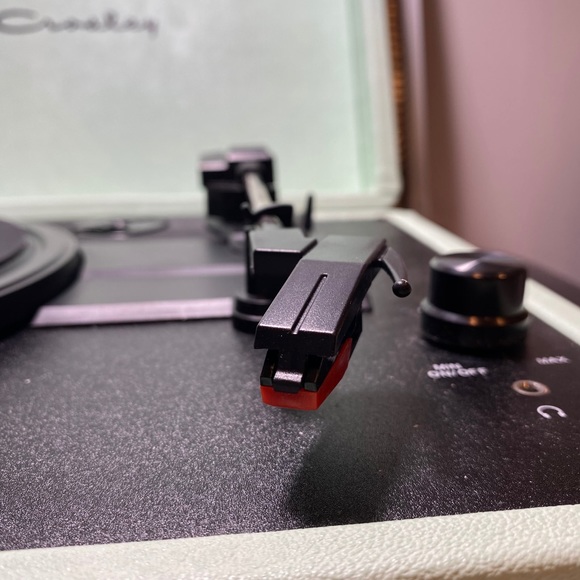 Crosley Record Player - Picture 3 of 5